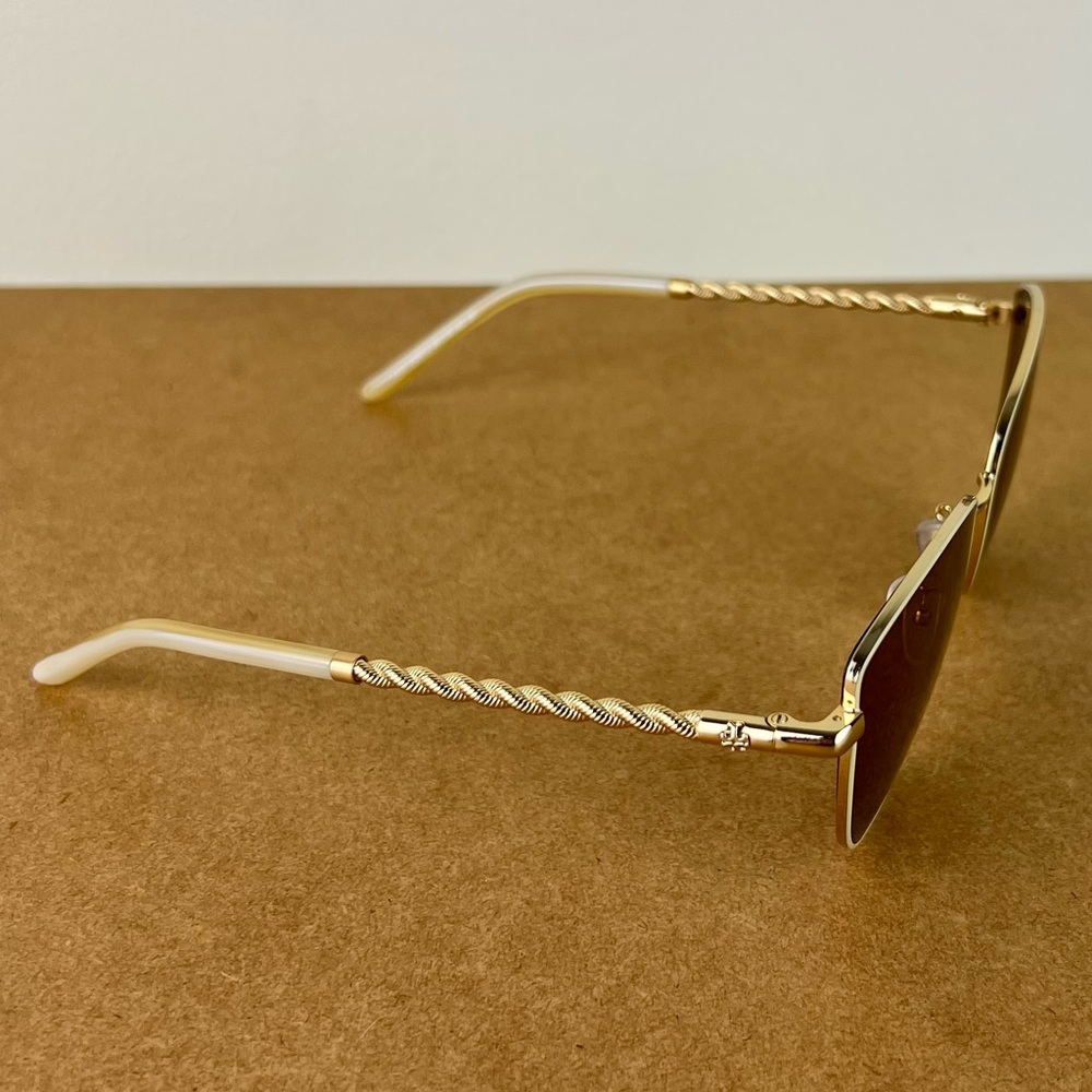 TORY BURCH GOLD FRAME CAT-EYE SUNGLASSES - Picture 8 of 10